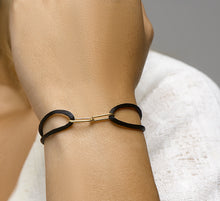 Load image into Gallery viewer, Armband 14krt Black Satin Gold Links
